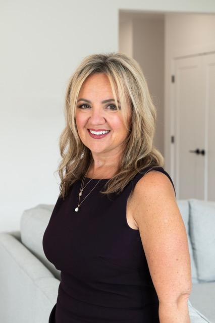 Tracy  Baranyai, Personal Real Estate Corporation